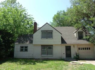 7802 State Line Rd, Prairie Village, KS 66208