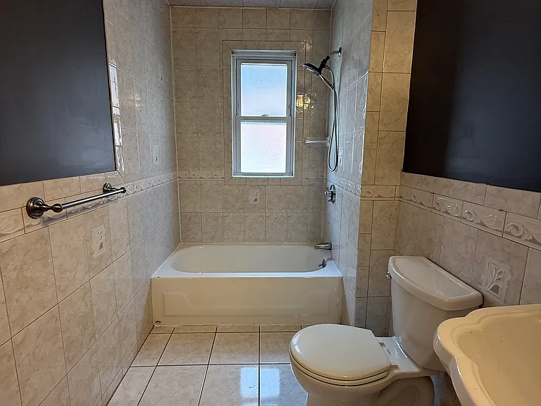 68 Poplar St #1 — Photo 12