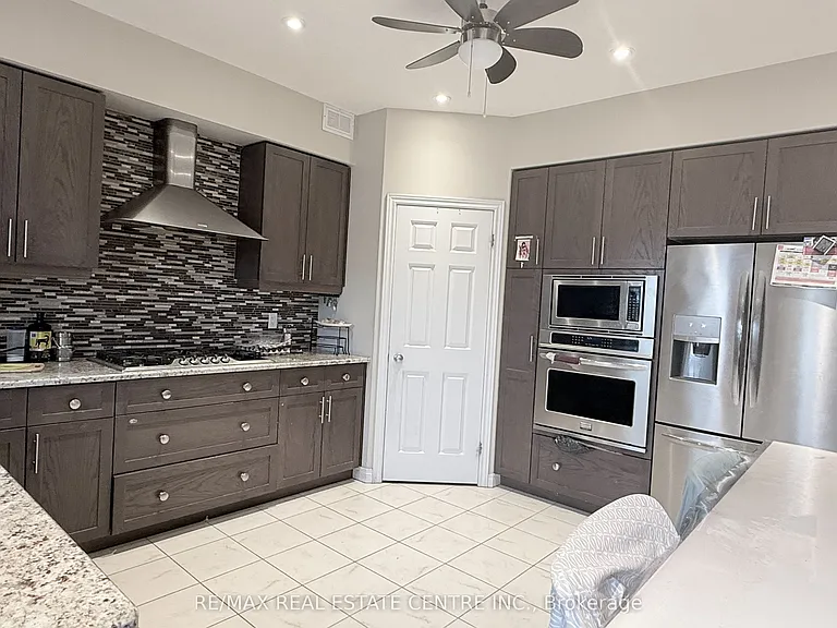 110 Rivertrail Ave — Photo 7