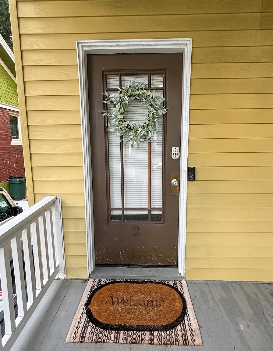 3 bed, 1600 sqft, $1,750 — Photo 2