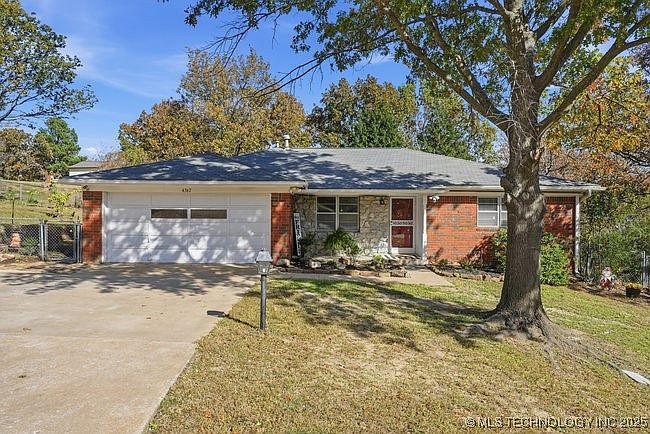 1st image of 4367 Lakeside Dr