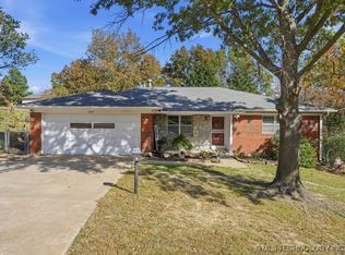 4367 Lakeside Dr, Sapulpa, OK 74066