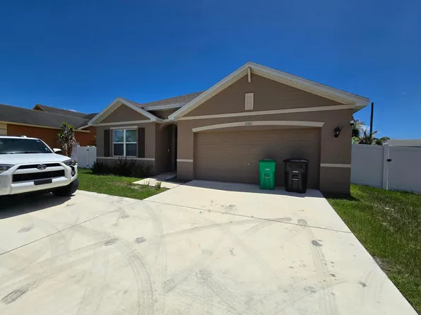 2101 SE Floresta Drive, Port St Lucie, FL 34984