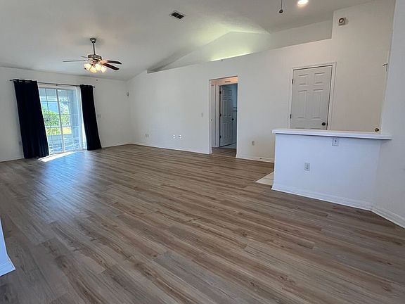 3rd image of 73 Wynnfield Dr