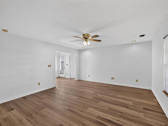 4th image of 2110 Fortune Hill Ln