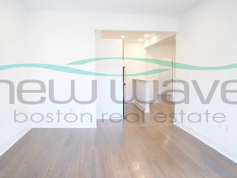 11 Queensberry St #22 — Photo 8