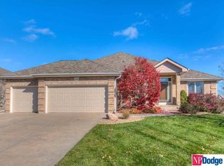 10323 Spyglass Dr, Omaha, NE 68136