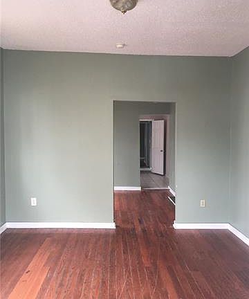 3rd image of 1232 S Genois St