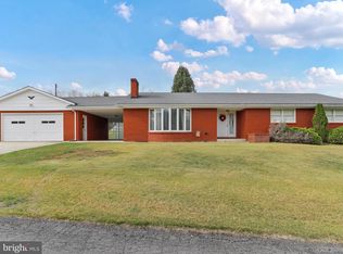 100 Fawn Ln, Keyser, WV 26726