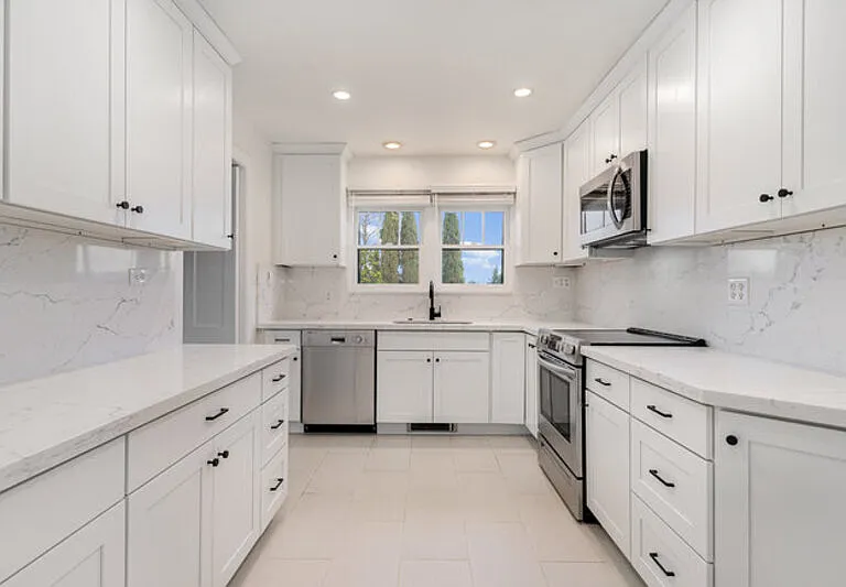 2906 Harvard Ave E #UPPER — Photo 12