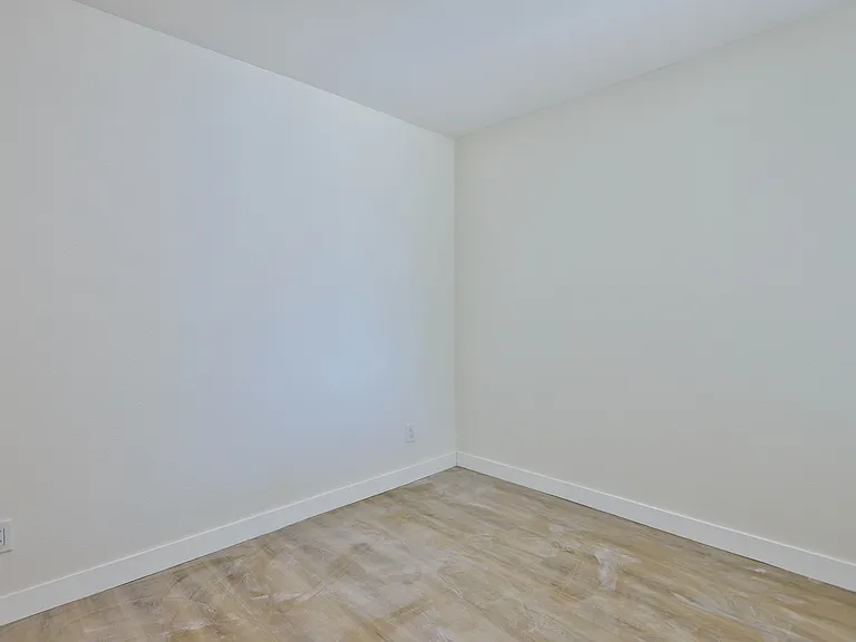 4132 Lynd Ave #B — Photo 16