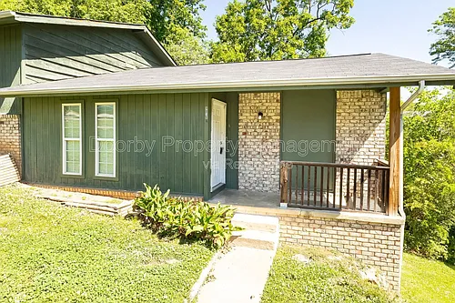 901 Forest Dale Ln #B Photo 1