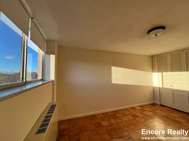 17 Monmouth Ct #M — Photo 20