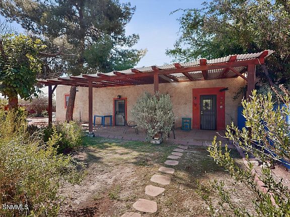 2nd image of 2327 Calle De Santa Ana