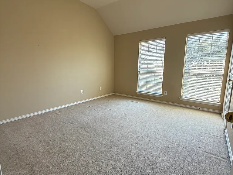 2513 Frosted Green Ln — Photo 20
