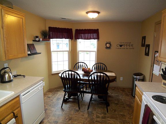 Kitchen Breakfast nook looking North