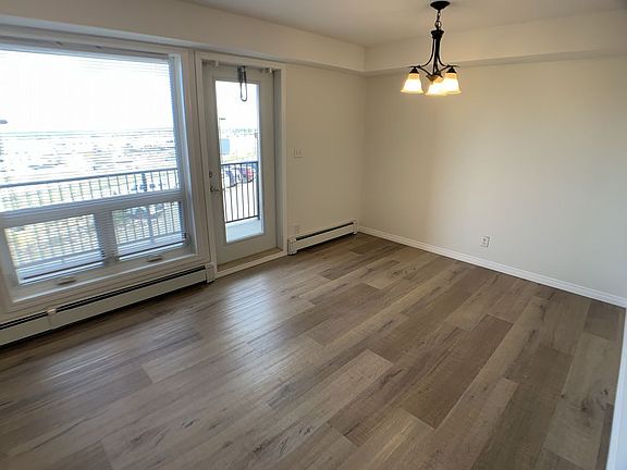 4th image of 248 Grosbeak Way #213