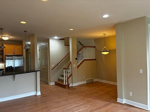 4th image of 260 Snyder Ave
