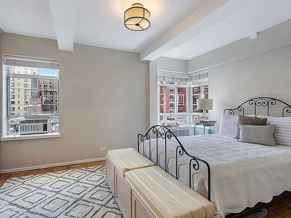 3rd image of 15 W 84th St APT 10B