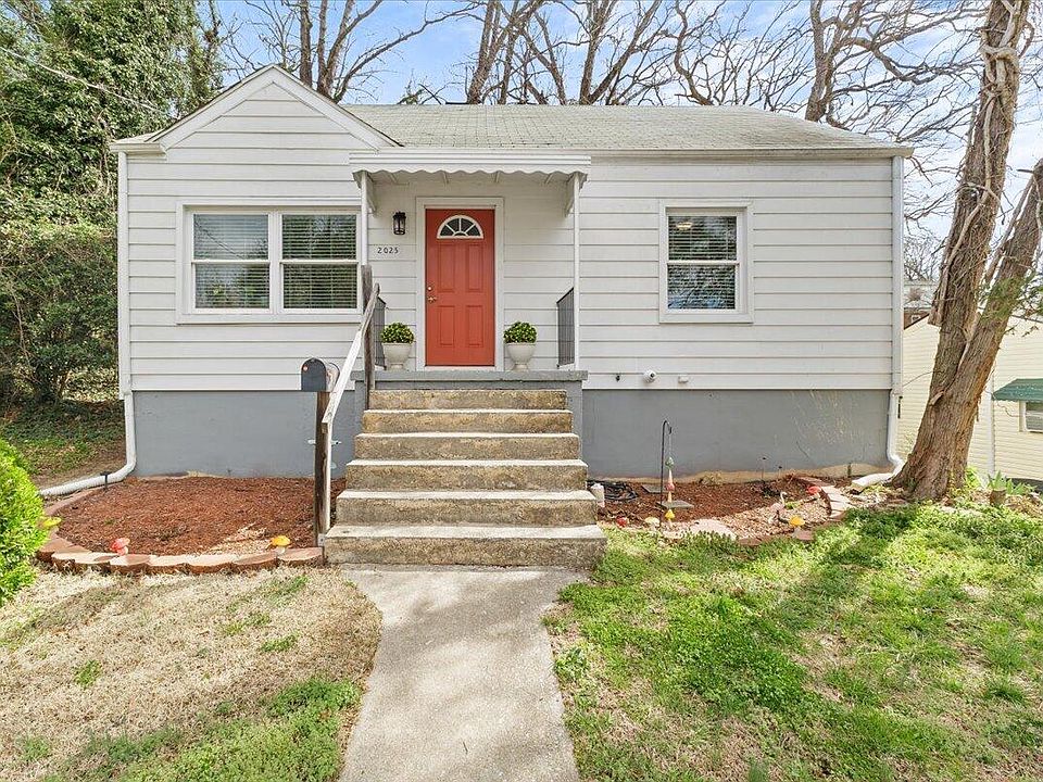 1st image of 2025 Wayne St NE