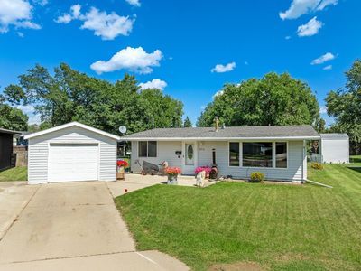 2510 2nd Ave SW, Minot, ND, 58701