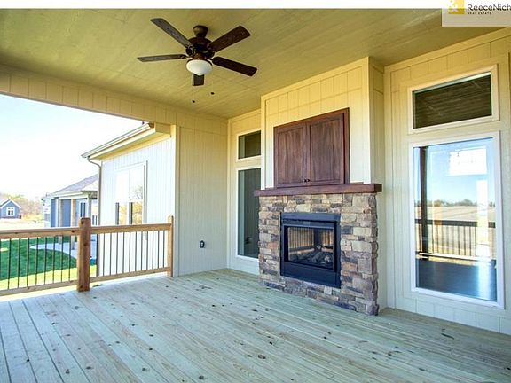 SEE THRU FIREPLACE IN A DIFFERENT TIMBERLAND