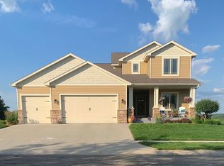 3568 Garnet Ridge Dr NE, Rochester, MN 55906