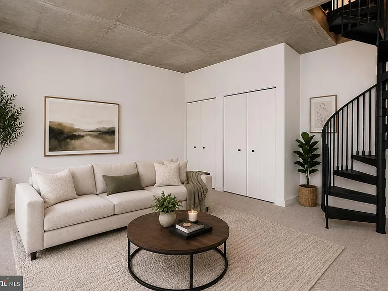 1352 South St #213 — Photo 3