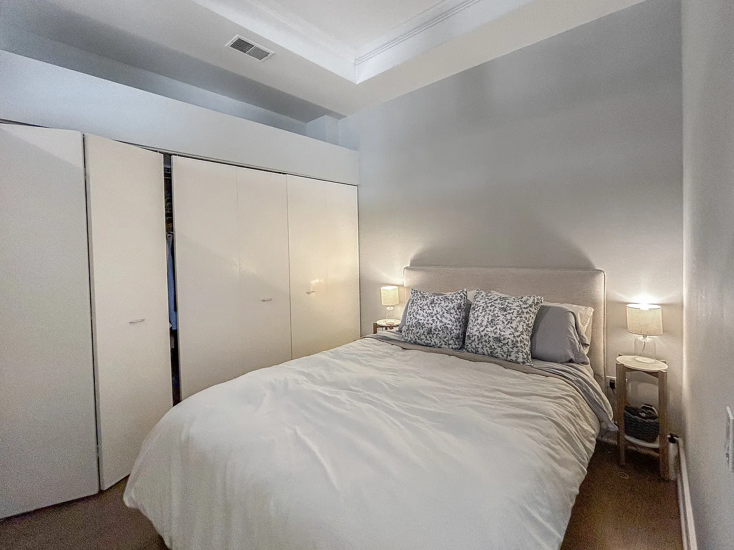 1 bed, 550 sqft, $2,500 — Photo 3