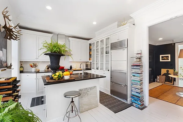 Sold by Corcoran | media 24