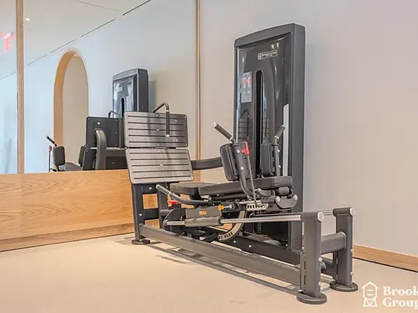 1889 Atlantic Avenue image 9 of 28