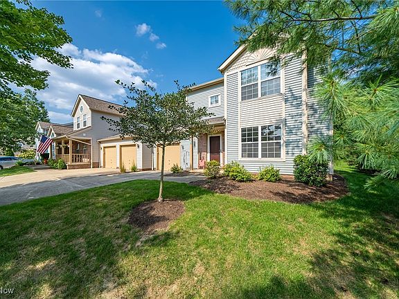 2nd image of 8607 Strawbridge Cir