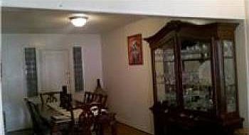4th image of 22523 Murdock Ave