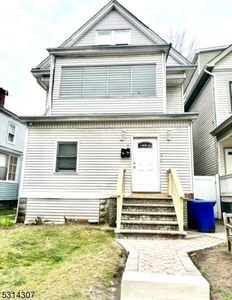 19 Dodd St, East Orange, NJ, 07017