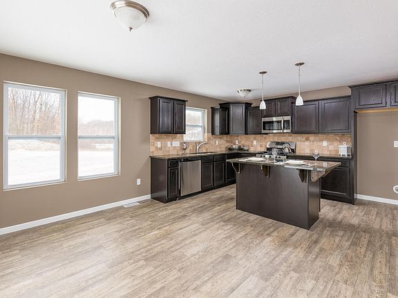 5th image of 1268 Highland Hill Dr