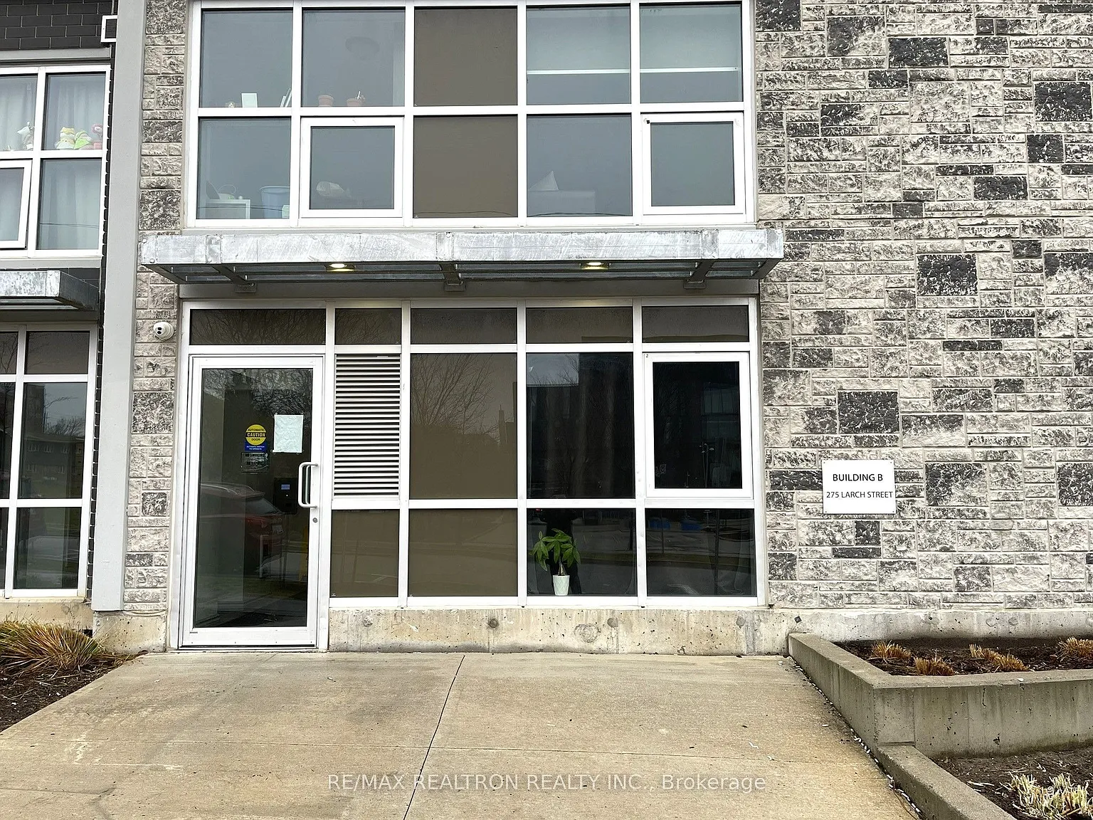 1 bed, $1,800 — Photo 2