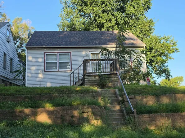 1821 S Maple St, Sioux City, IA 51106