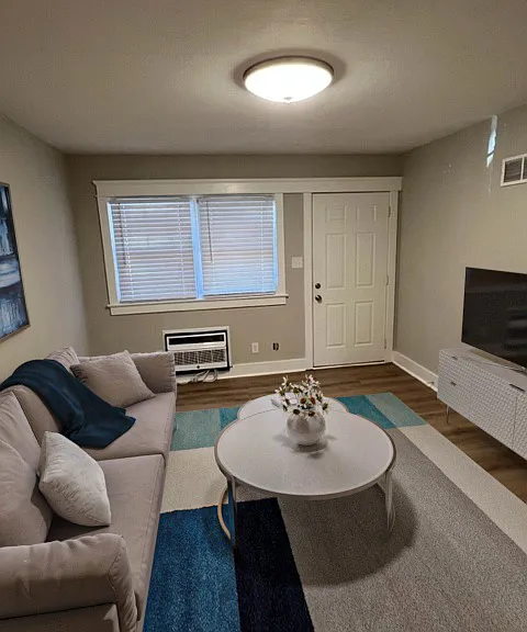 811 Bromley Rd #8 — Photo 5