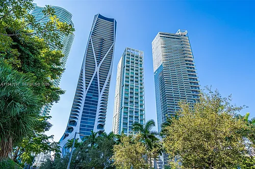 1100 Biscayne Blvd #2907 Photo 1