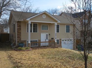 2416 Rockford Ave, Saint Louis, MO 63144