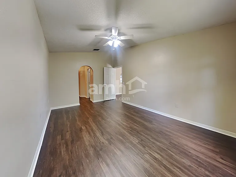 1625 Hudderfield Cir — Photo 10