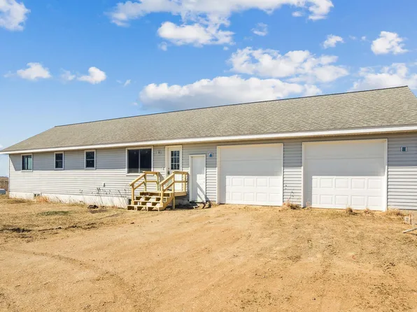 6297 Lace Ave, Glencoe, MN 55336