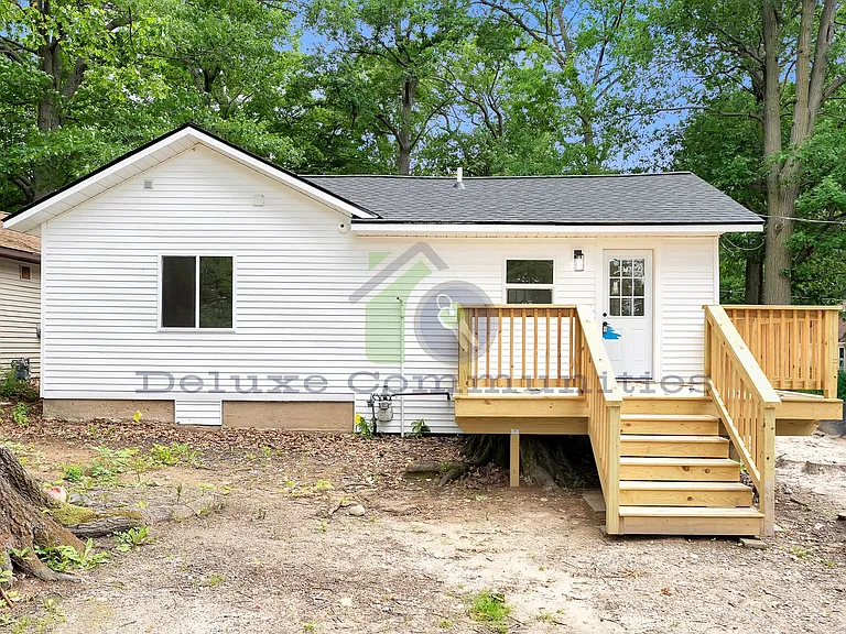 12775 Elton St NE — Photo 19