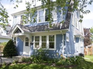 2178 N 72nd St, Wauwatosa, WI 53213