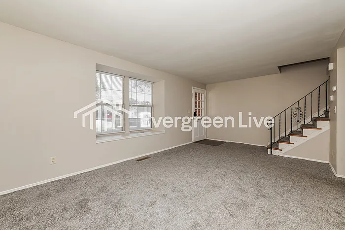 7539 Mount Hood Dr — Photo 4