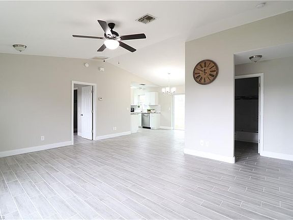 3rd image of 912 Sunniland Blvd