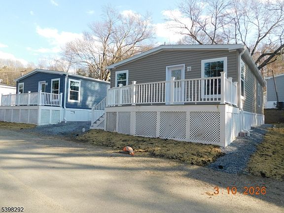 4th image of 9 Front Street