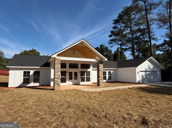 960 Cameron Mill Rd, Lagrange, GA 30240