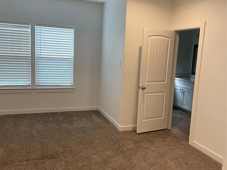 5314 Longmeadow St #B — Photo 22