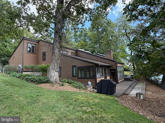 4th image of 23911 Kinnards Point Dr